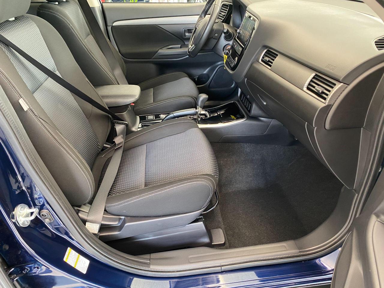 2018 Mitsubishi Outlander ES AWD+Apple Play+10 YEAR Warranty+ACCIDENT FREE - Photo #22
