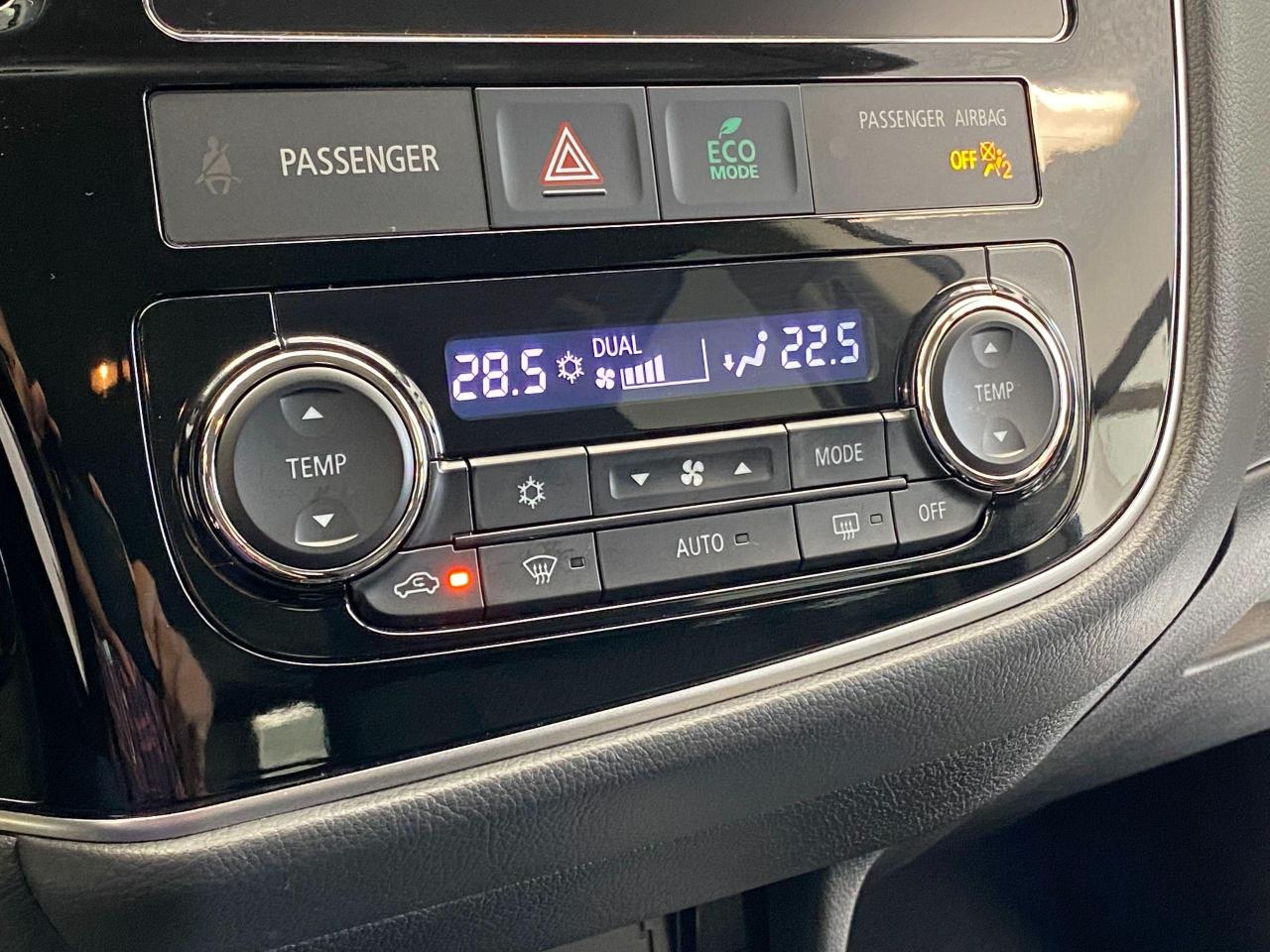 2018 Mitsubishi Outlander ES AWD+Apple Play+10 YEAR Warranty+ACCIDENT FREE - Photo #36