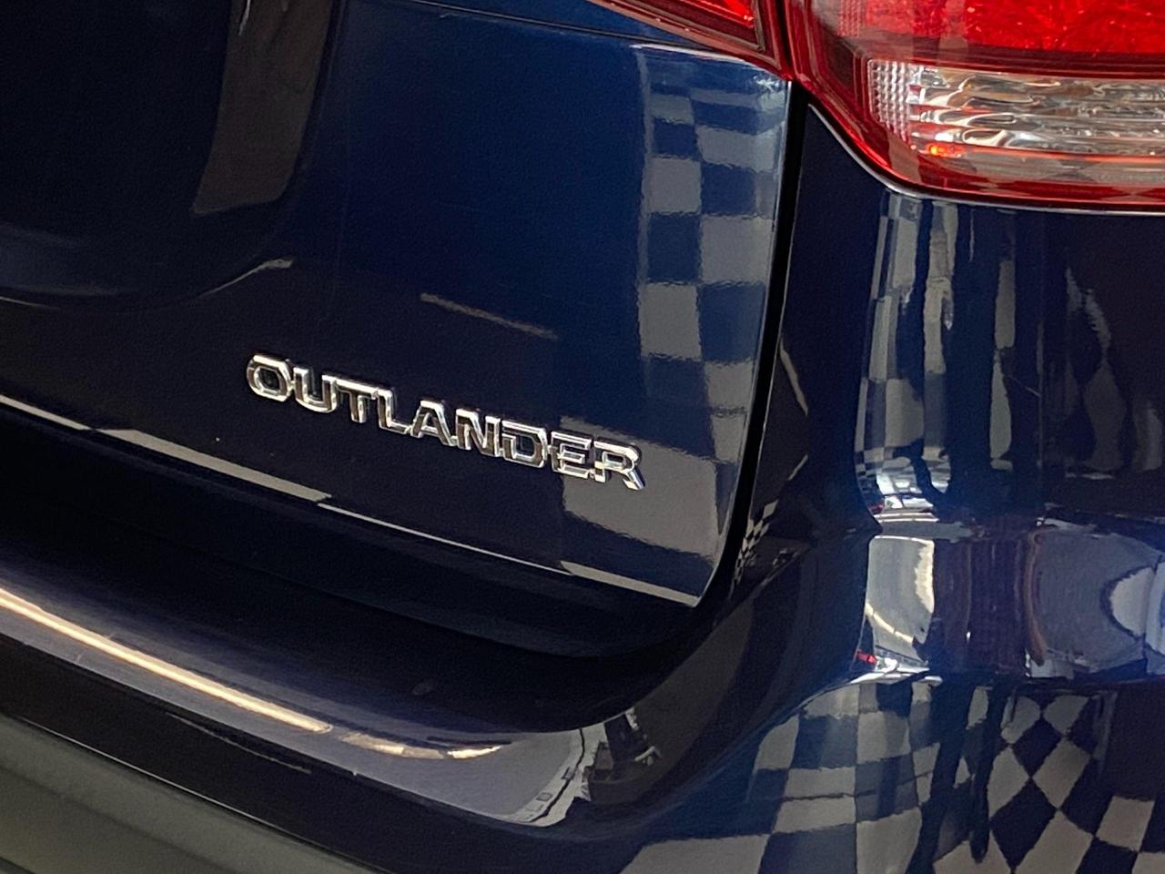 2018 Mitsubishi Outlander ES AWD+Apple Play+10 YEAR Warranty+ACCIDENT FREE - Photo #67