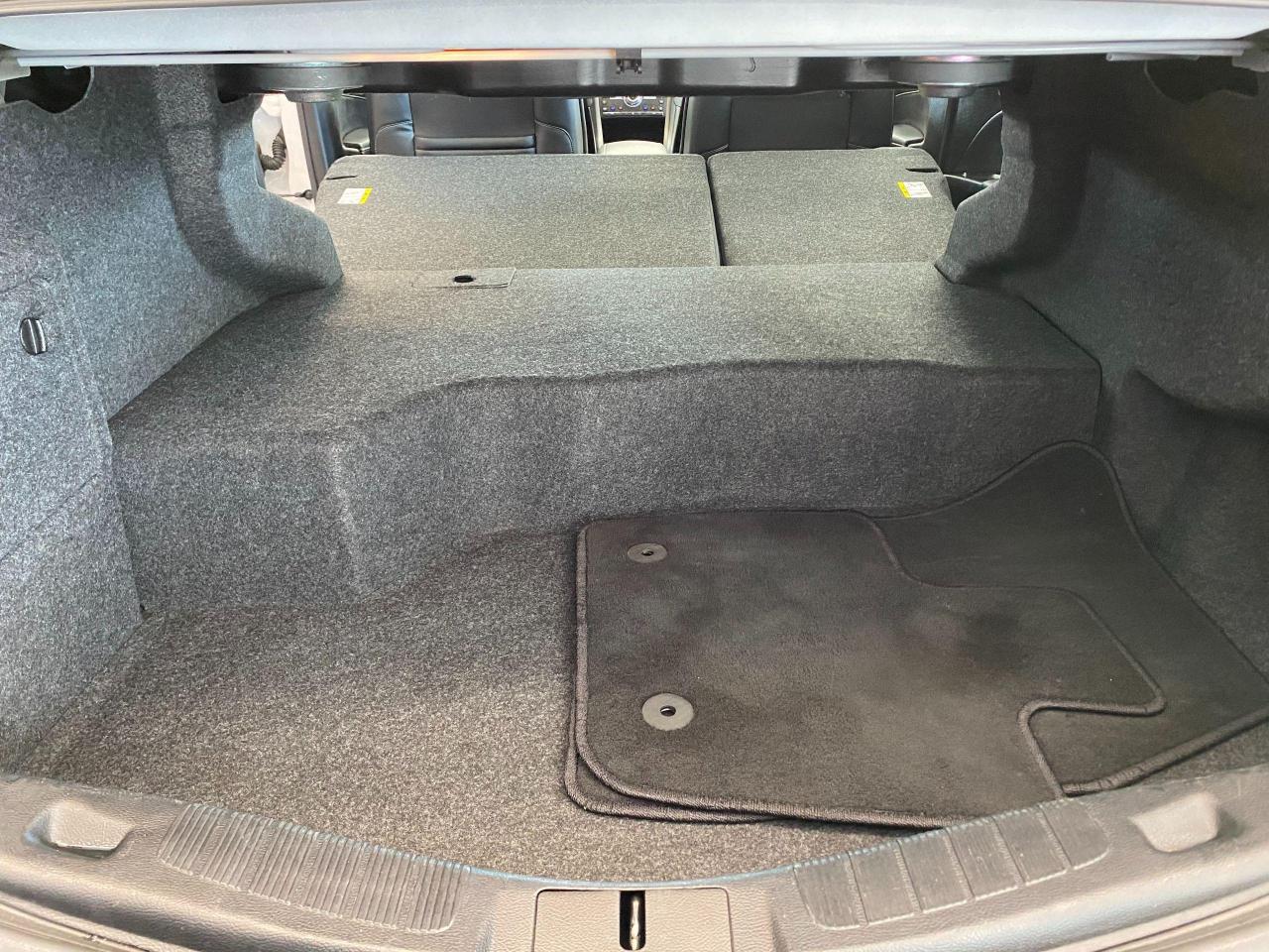 2019 Ford Fusion Hybrid Titanium+Nav+Cooled Seats+Tech PKG+Accident Free - Photo #25