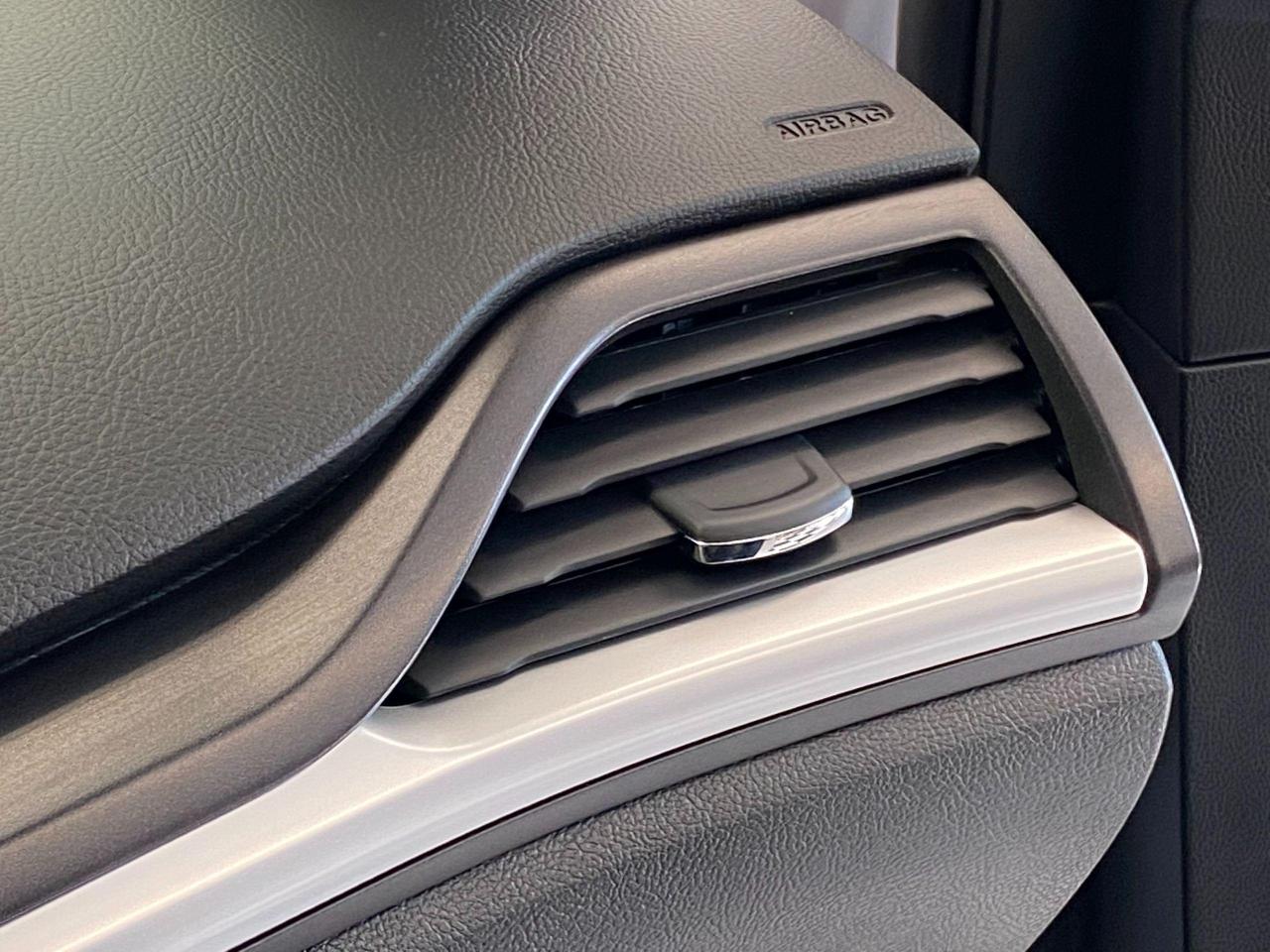 2019 Ford Fusion Hybrid Titanium+Nav+Cooled Seats+Tech PKG+Accident Free - Photo #46