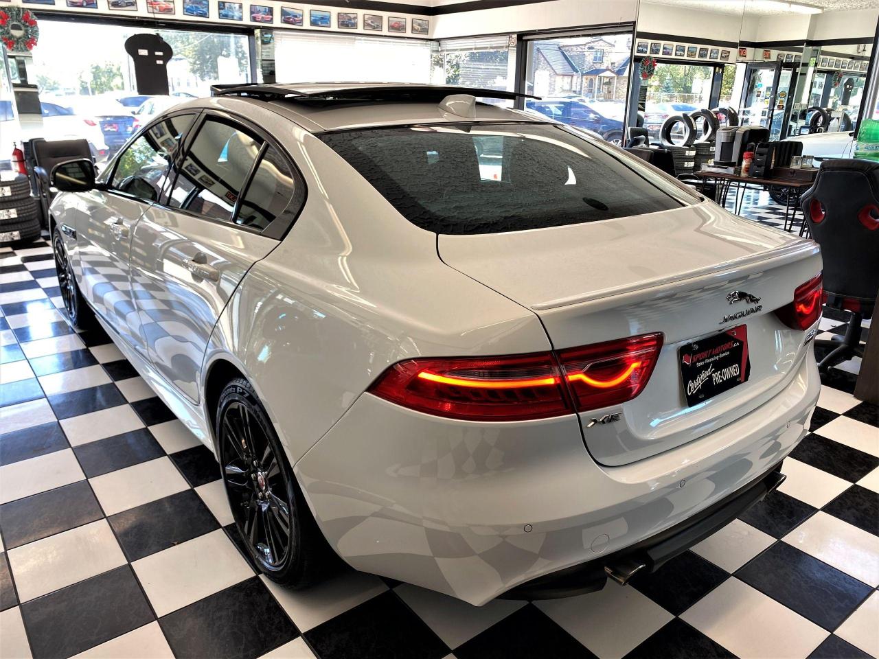 2018 Jaguar XE R-Sport AWD+Lane Keep Assist+ACCIDENT FREE - Photo #2