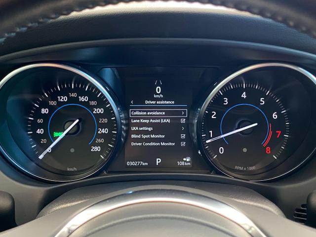 2018 Jaguar XE R-Sport AWD+Lane Keep Assist+ACCIDENT FREE Photo17