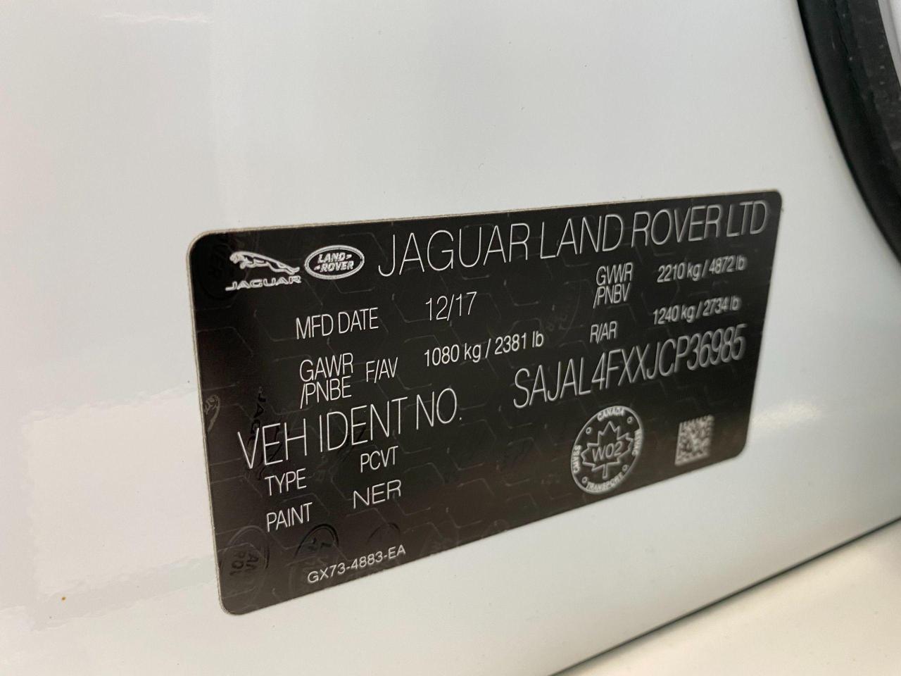 2018 Jaguar XE R-Sport AWD+Lane Keep Assist+ACCIDENT FREE - Photo #41