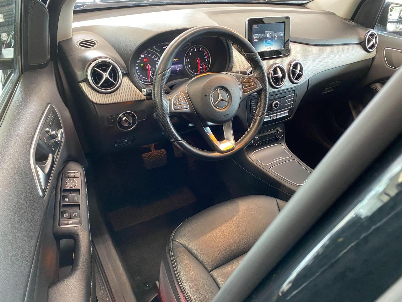 2015 Mercedes-Benz B-Class B250 Sports Tourer+New Tires & Brakes+Heated Seats - Photo #16