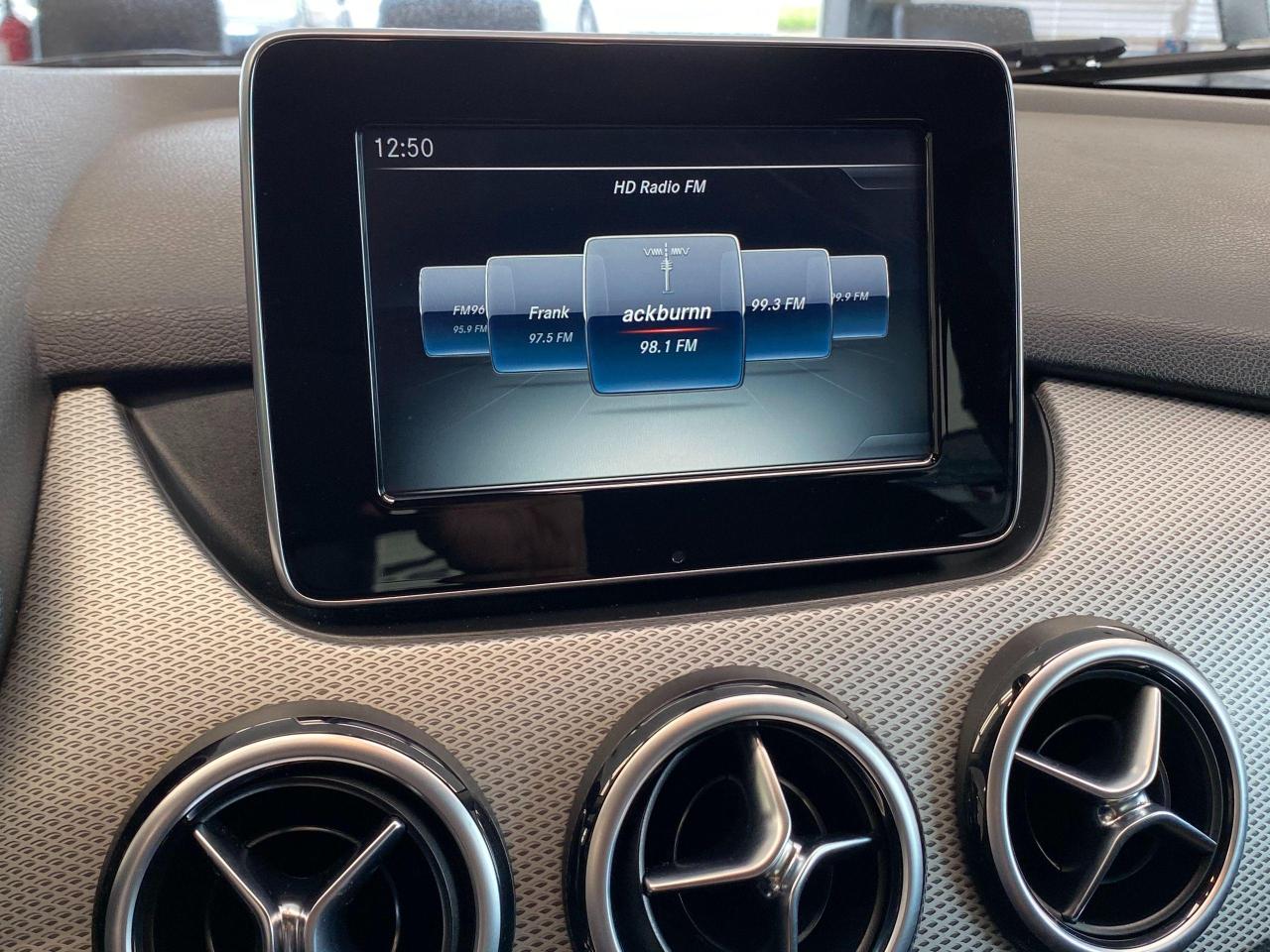 2015 Mercedes-Benz B-Class B250 Sports Tourer+New Tires & Brakes+Heated Seats - Photo #26