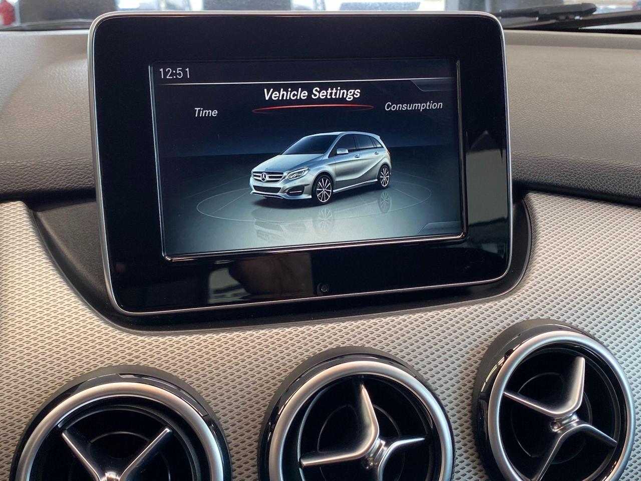 2015 Mercedes-Benz B-Class B250 Sports Tourer+New Tires & Brakes+Heated Seats - Photo #30