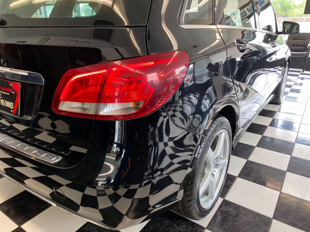2015 Mercedes-Benz B-Class B250 Sports Tourer+New Tires & Brakes+Heated Seats - Photo #39