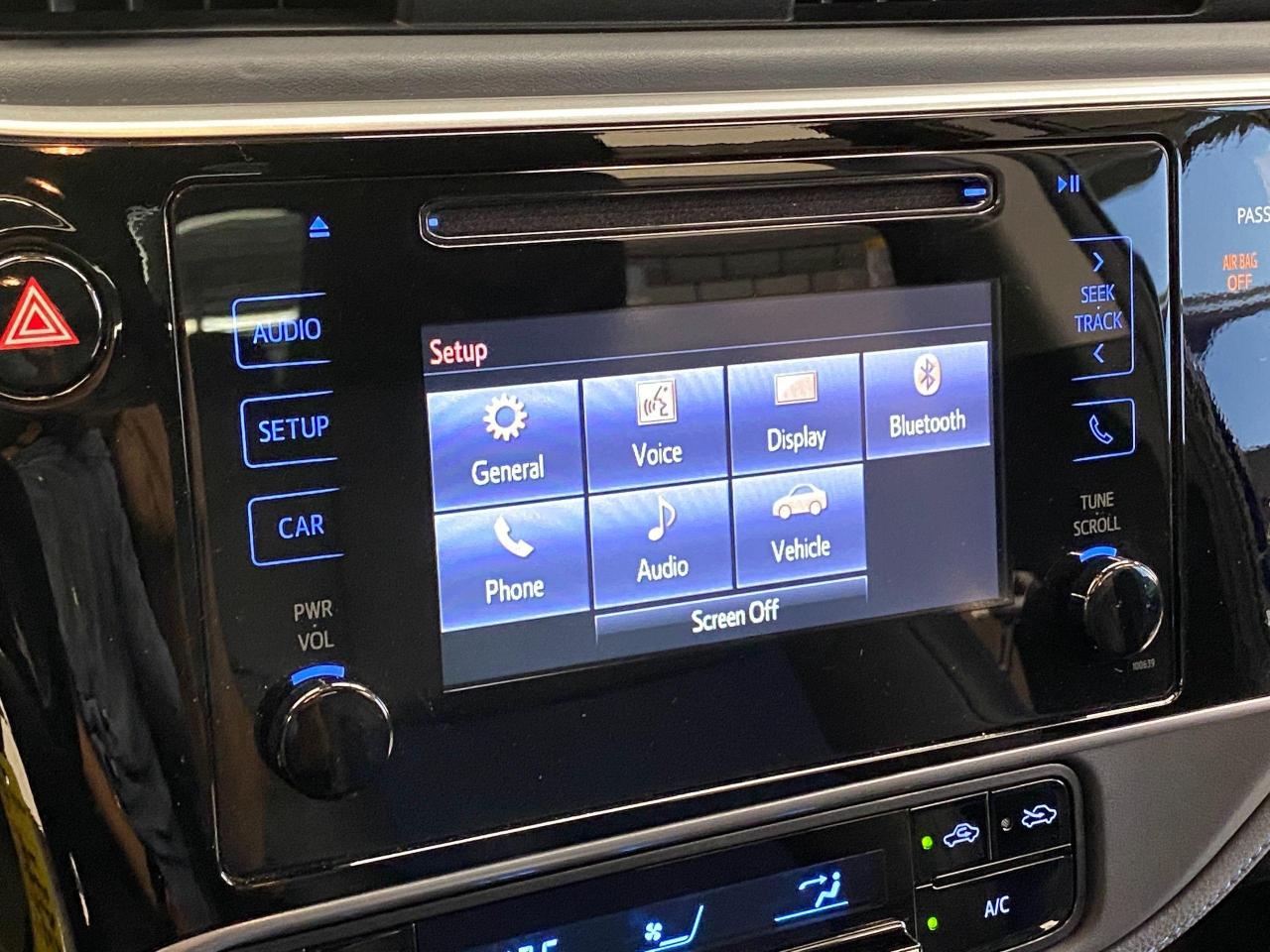 2017 Toyota Corolla SE+Tinted+Sunroof+Adaptive Cruise+ACCIDENT FREE - Photo #27