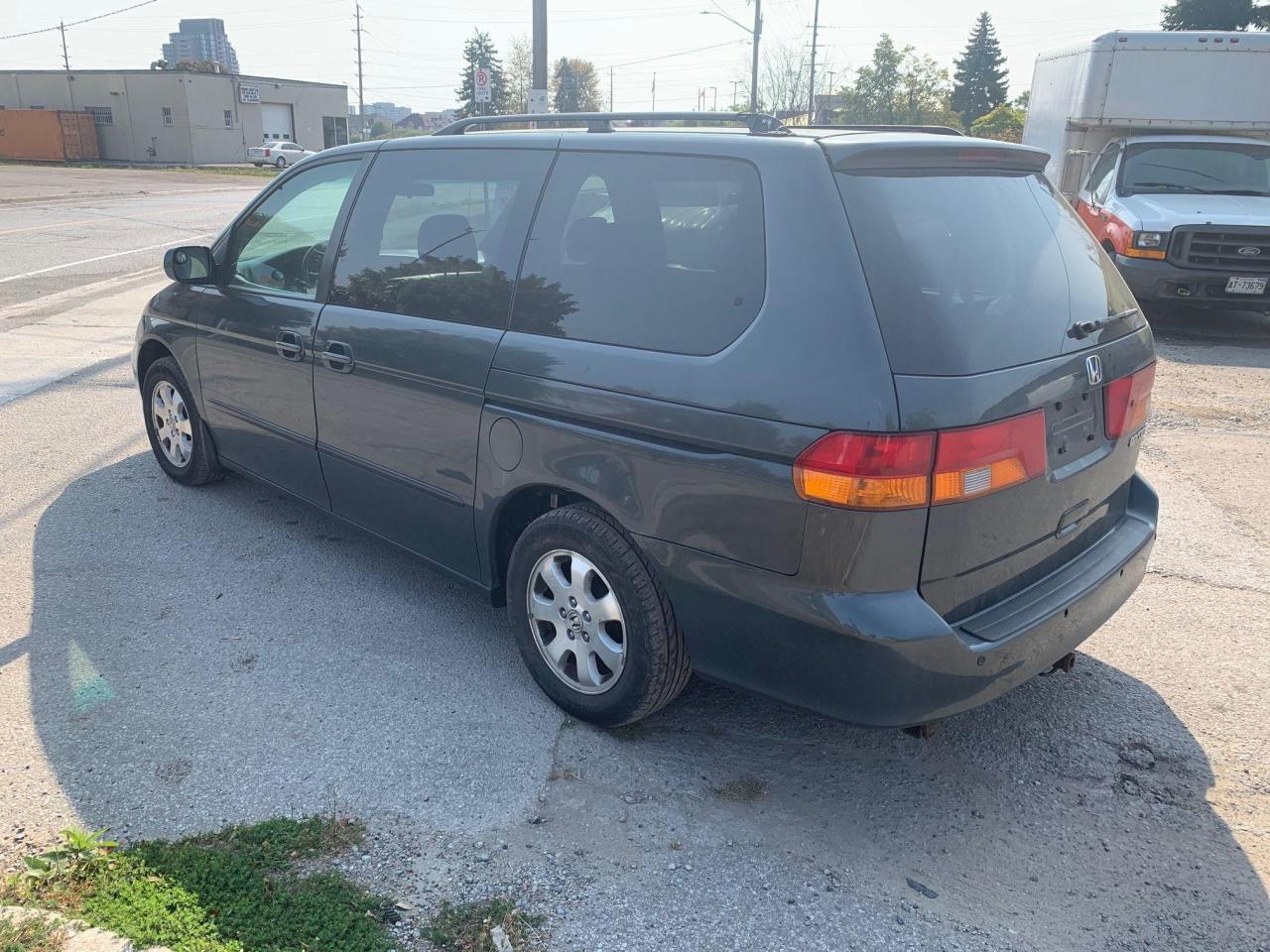 2004 Honda Odyssey EX,CERTIFIED,NO ACCIDENTS,Run well,Good family van Photo2