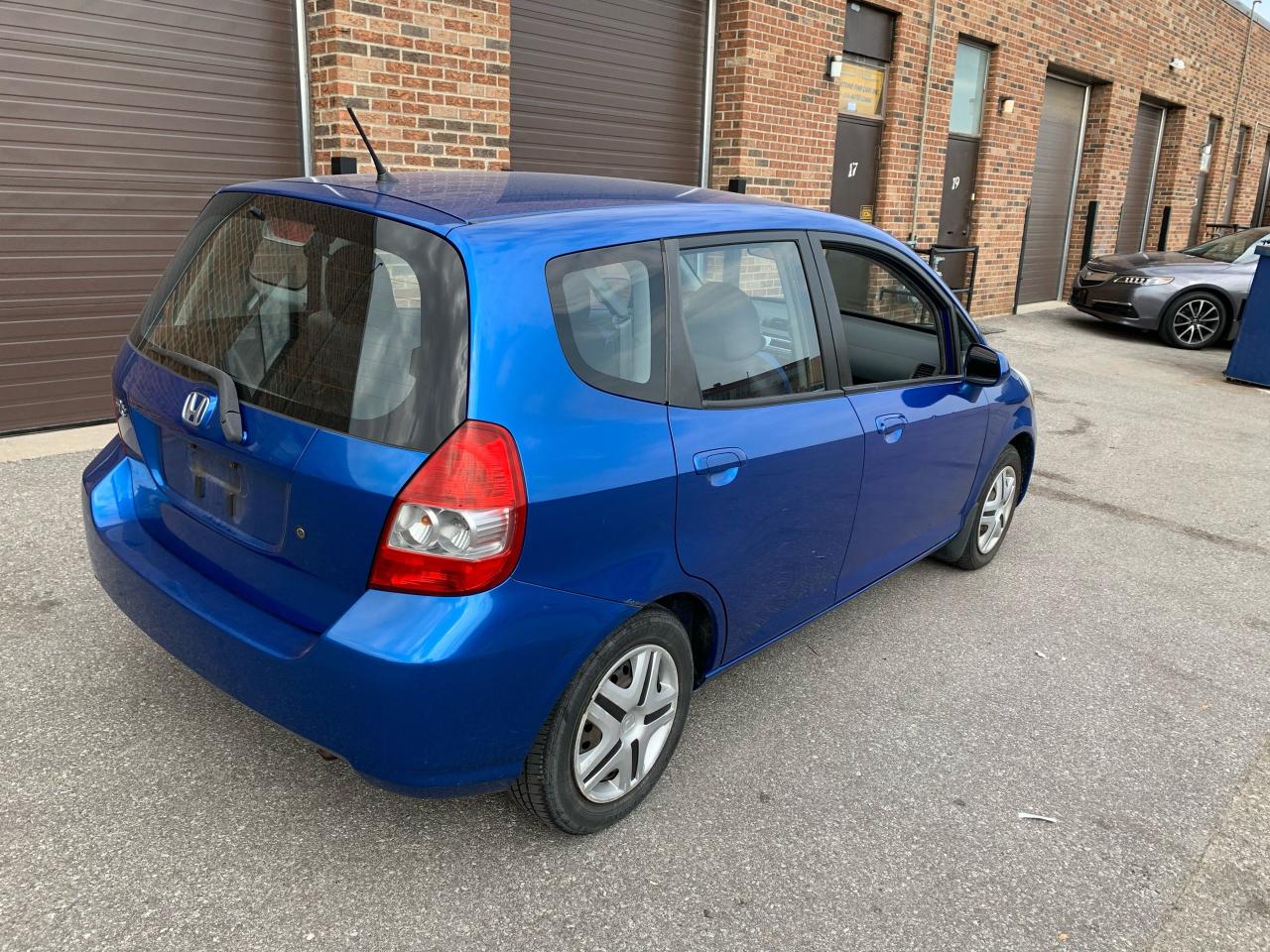 2008 Honda Fit LX Photo2