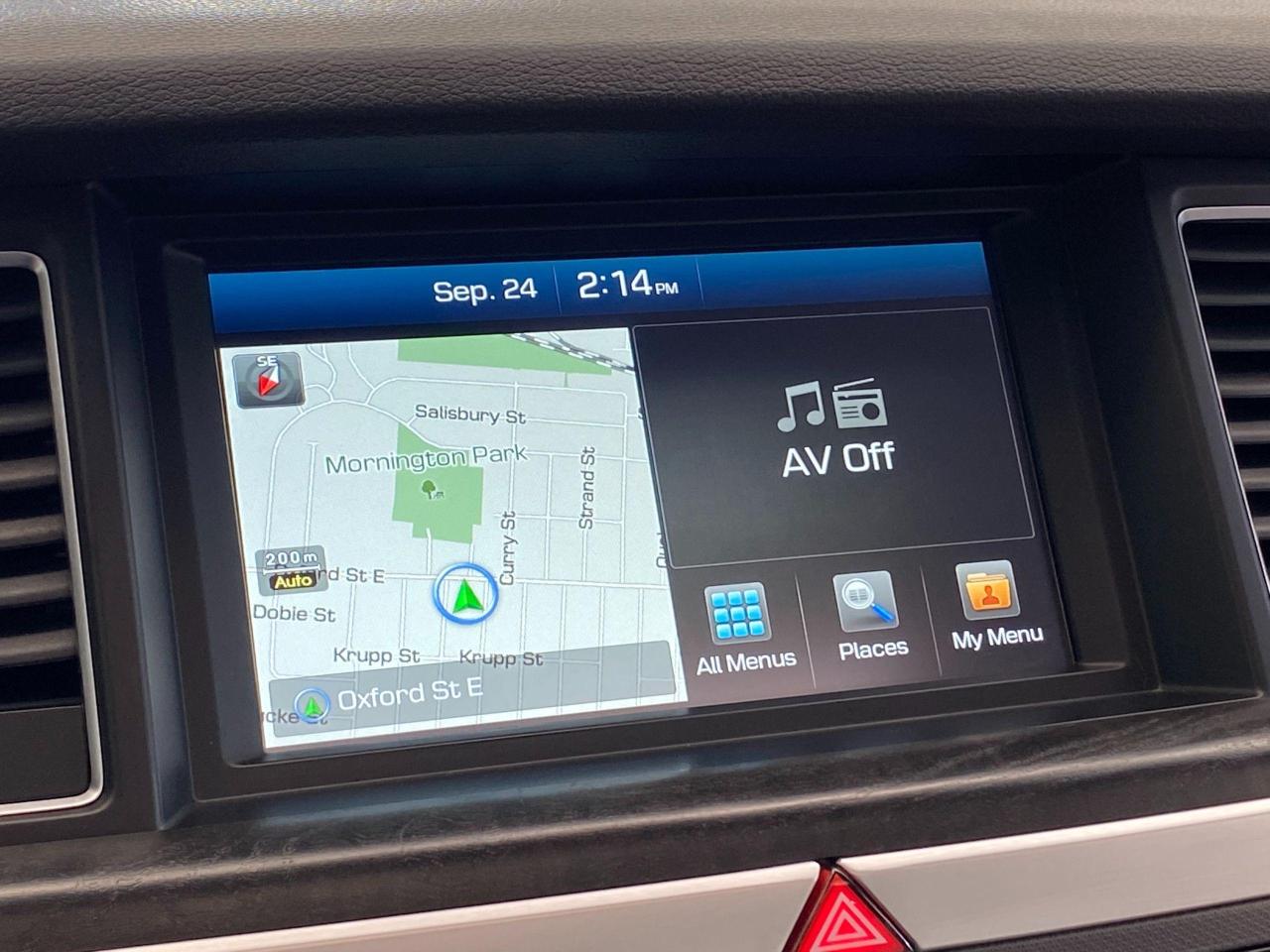 2016 Hyundai Genesis Luxury+Cooled Seats+Apple Play+Roof+ACCIDENT FREE - Photo #29