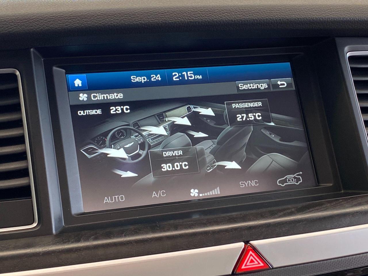 2016 Hyundai Genesis Luxury+Cooled Seats+Apple Play+Roof+ACCIDENT FREE - Photo #34