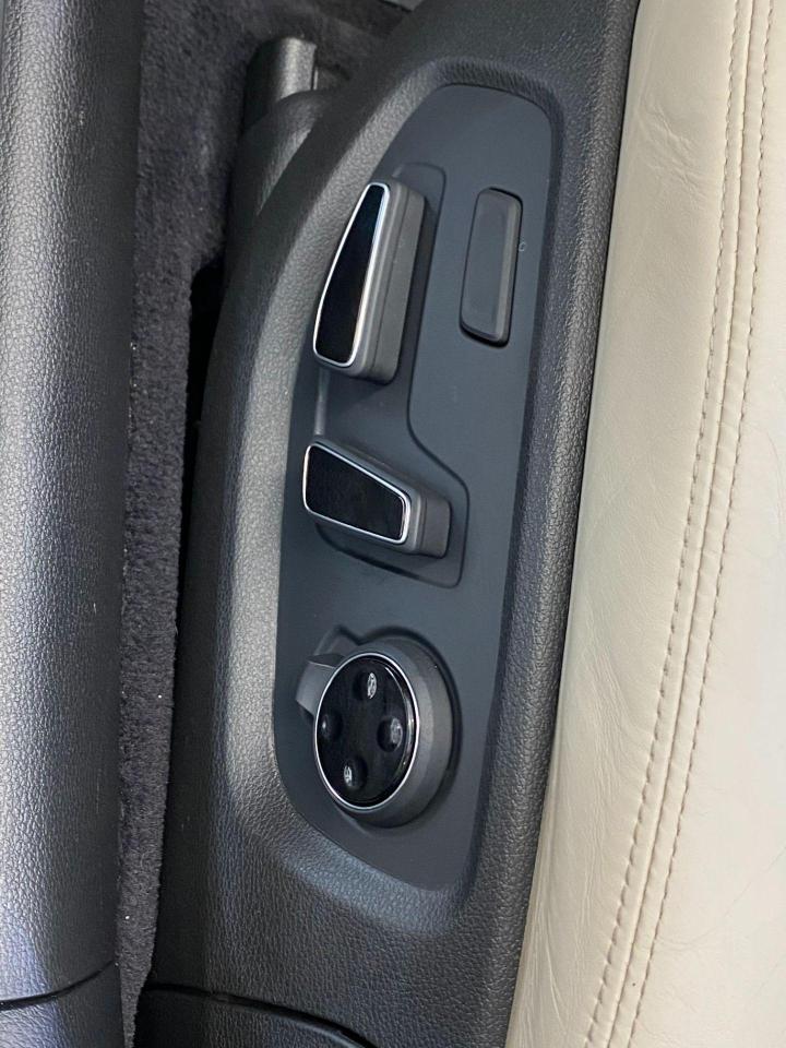 2016 Hyundai Genesis Luxury+Cooled Seats+Apple Play+Roof+ACCIDENT FREE - Photo #40