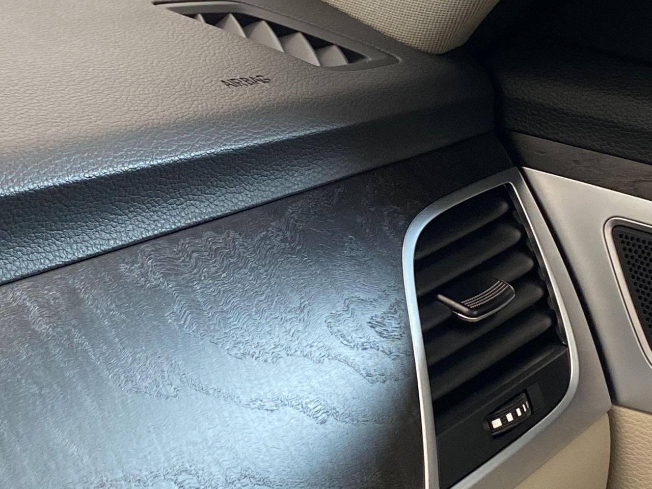 2016 Hyundai Genesis Luxury+Cooled Seats+Apple Play+Roof+ACCIDENT FREE - Photo #43