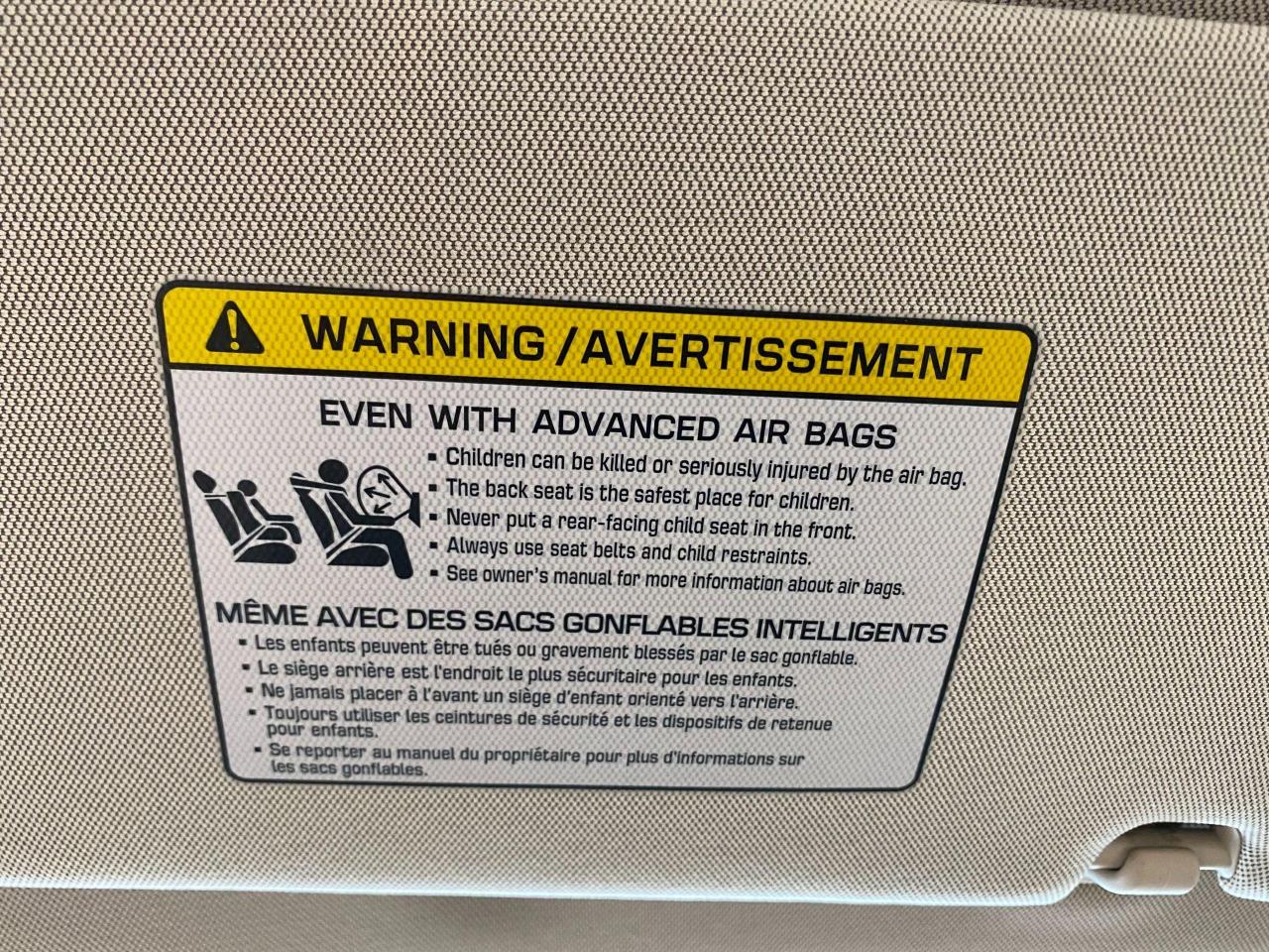 2016 Hyundai Genesis Luxury+Cooled Seats+Apple Play+Roof+ACCIDENT FREE - Photo #45