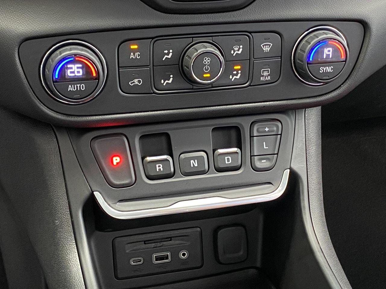 2018 GMC Terrain SLE AWD TECH+Red Leather+BSM+ROOF+ACCIDENT FREE - Photo #37