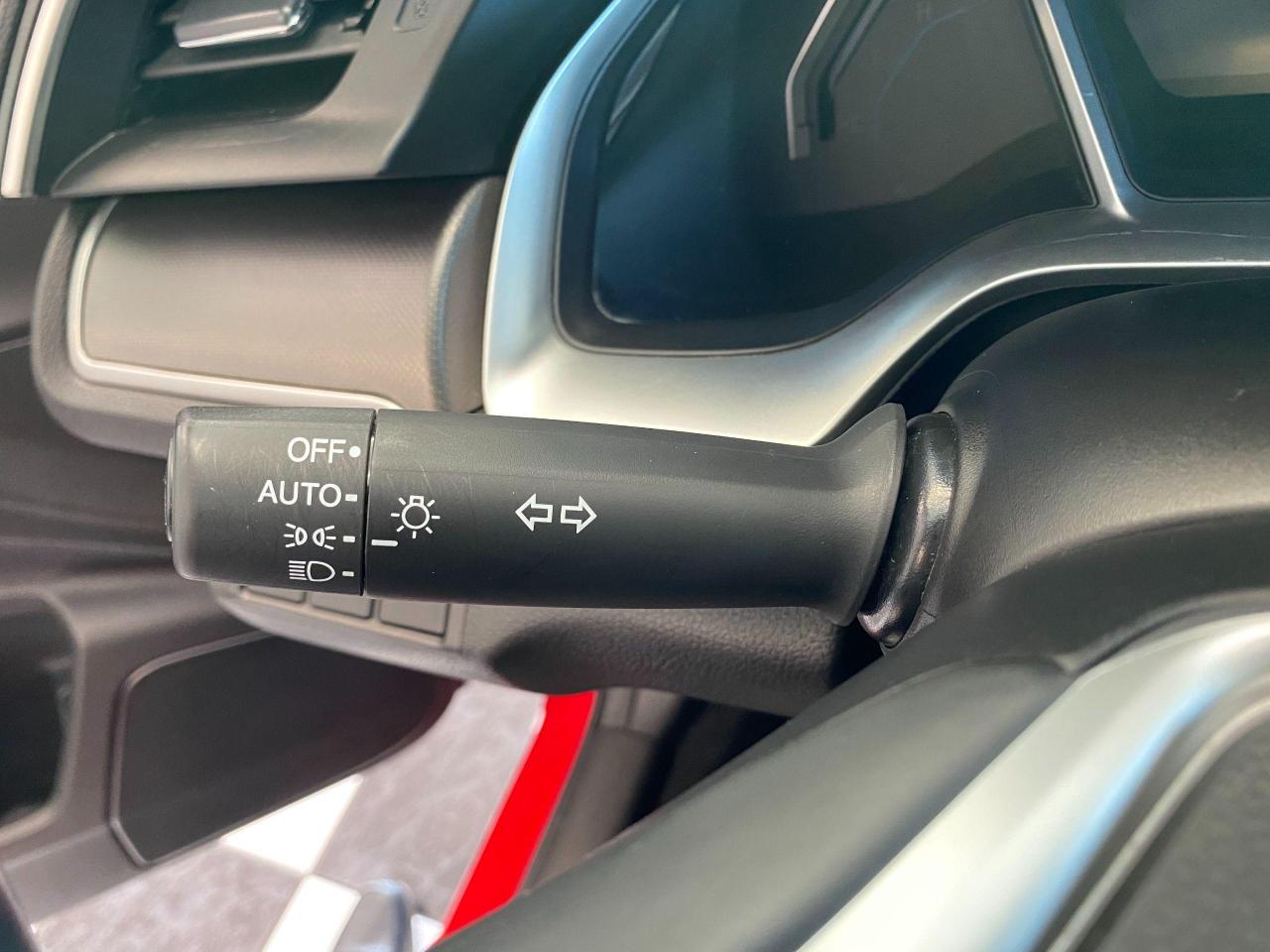 2019 Honda Civic EX+Lane Keep+Camera+Apple Play+Roof+Accident Free - Photo #55
