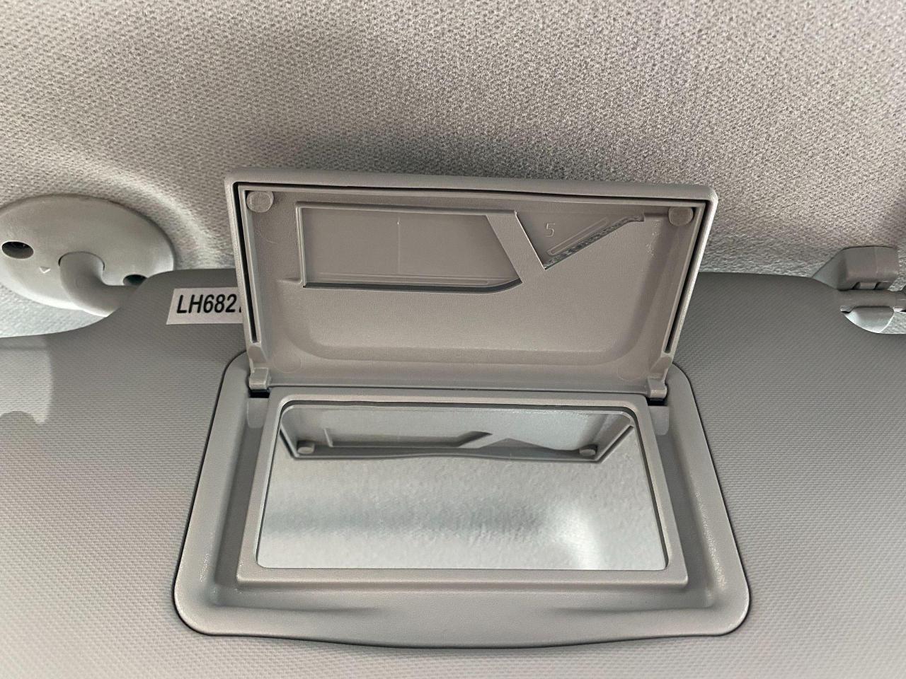 2019 Chevrolet Spark LT+Apple Play+Camera *LOW KMS* ACCIDENT FREE - Photo #47