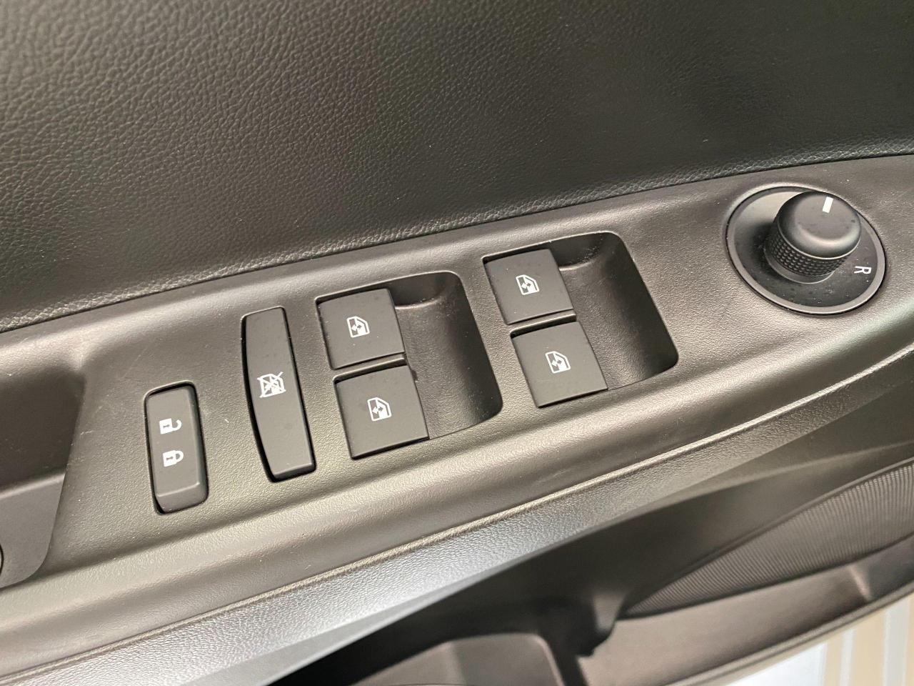 2019 Chevrolet Spark LT+Apple Play+Camera *LOW KMS* ACCIDENT FREE - Photo #55