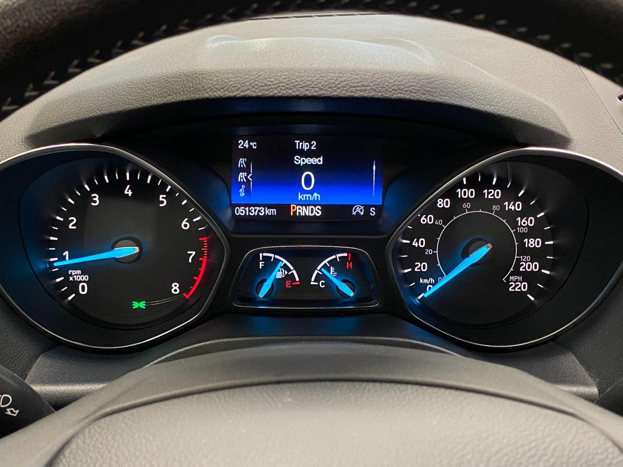 2017 Ford Escape Titanium AWD+Roof+BSM+GPS+Apple Play+ACCIDENT FREE - Photo #17