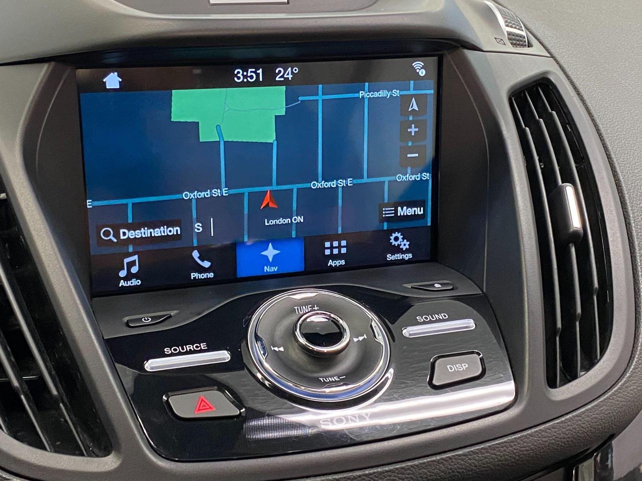 2017 Ford Escape Titanium AWD+Roof+BSM+GPS+Apple Play+ACCIDENT FREE - Photo #31