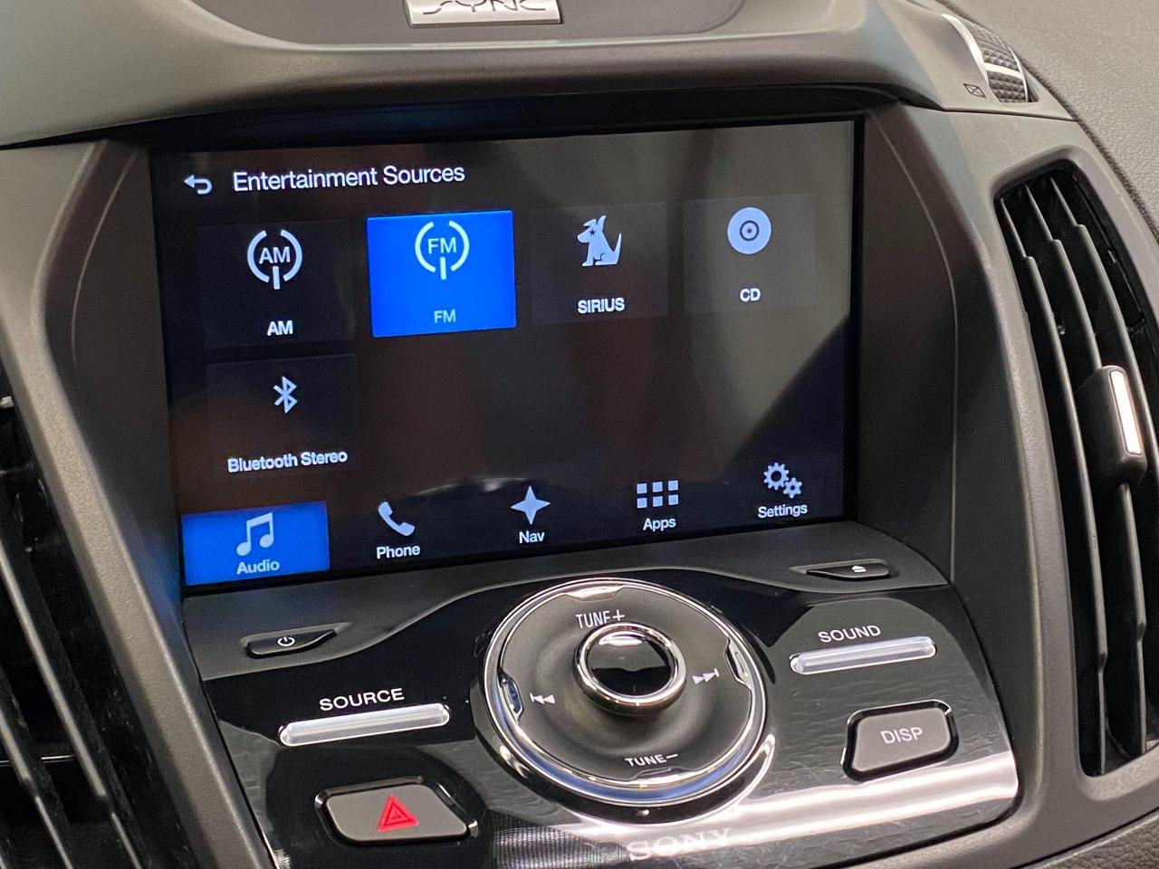 2017 Ford Escape Titanium AWD+Roof+BSM+GPS+Apple Play+ACCIDENT FREE - Photo #32