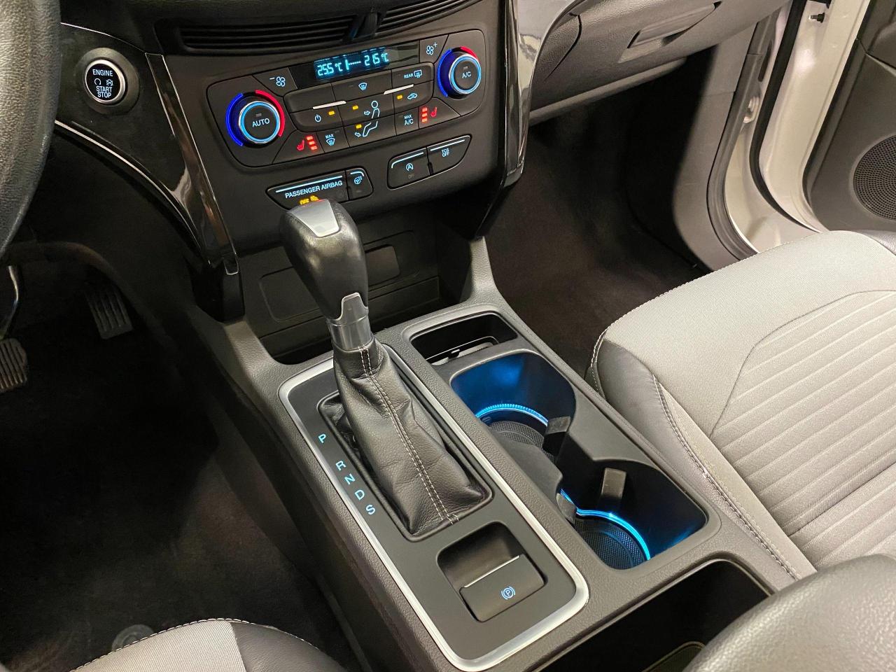 2017 Ford Escape Titanium AWD+Roof+BSM+GPS+Apple Play+ACCIDENT FREE - Photo #36