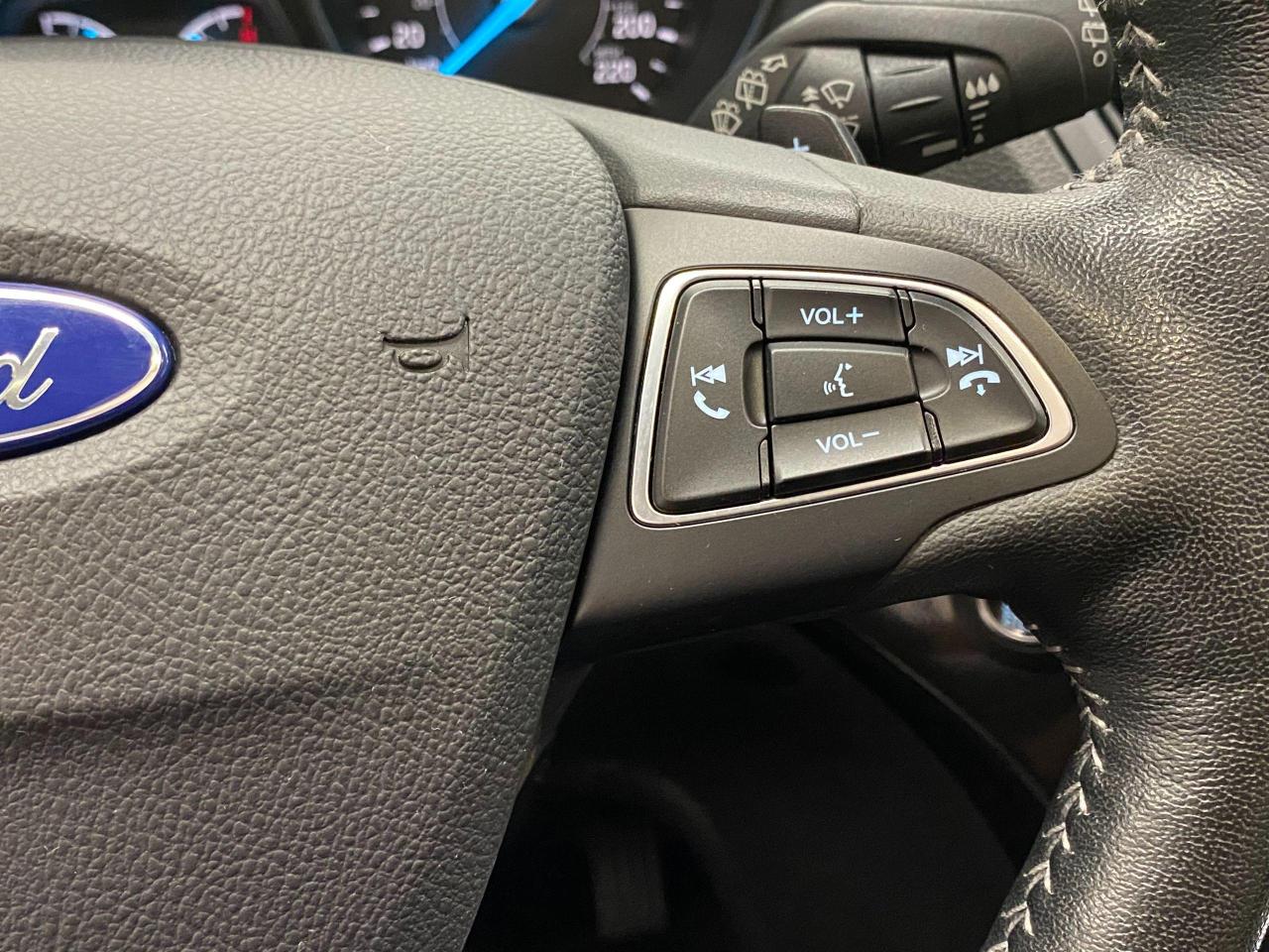 2017 Ford Escape Titanium AWD+Roof+BSM+GPS+Apple Play+ACCIDENT FREE - Photo #52