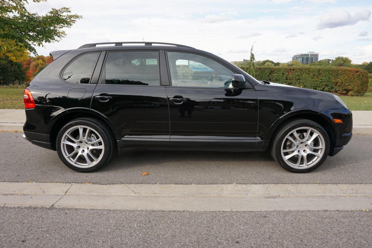 2010 Porsche Cayenne RARE GTS - TRANSSYBERIA  / NO ACCIDENTS / LOCAL Photo4