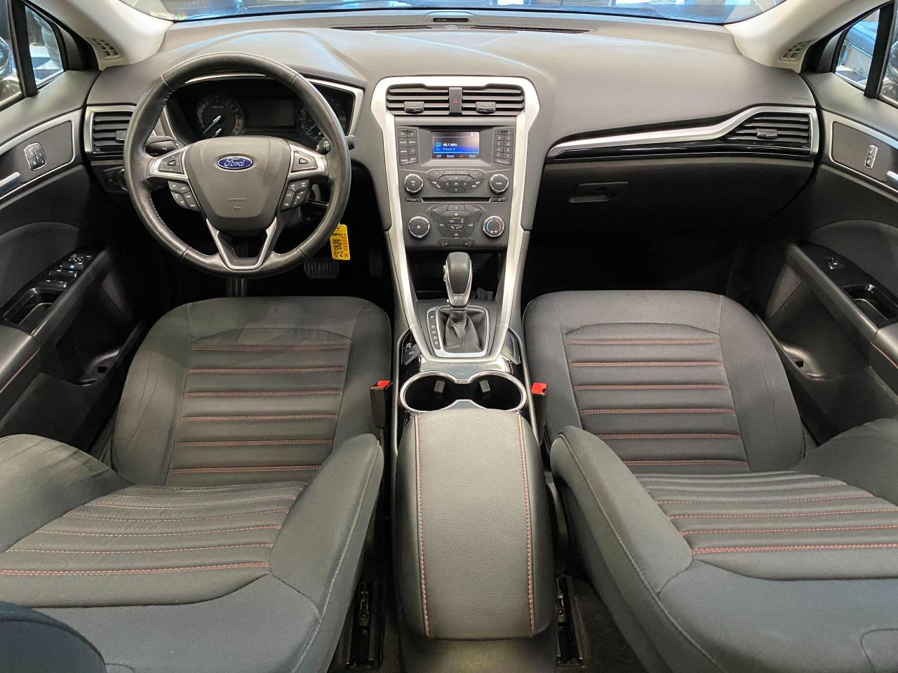 2016 Ford Fusion SE+Camera+Heated Seats+New Tires+ACCIDENT FREE - Photo #8