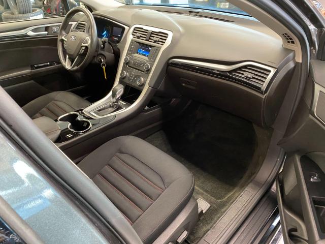 2016 Ford Fusion SE+Camera+Heated Seats+New Tires+ACCIDENT FREE Photo20