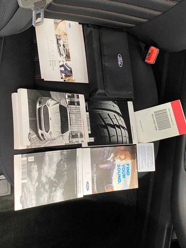 2016 Ford Fusion SE+Camera+Heated Seats+New Tires+ACCIDENT FREE - Photo #27