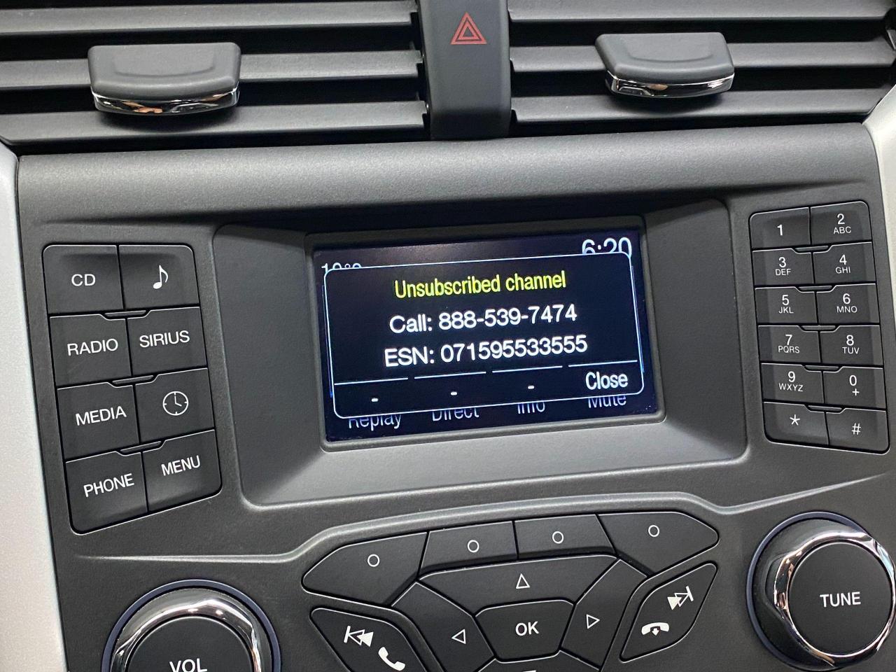 2016 Ford Fusion SE+Camera+Heated Seats+New Tires+ACCIDENT FREE - Photo #28