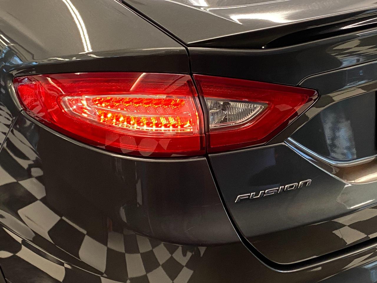 2016 Ford Fusion SE+Camera+Heated Seats+New Tires+ACCIDENT FREE - Photo #66
