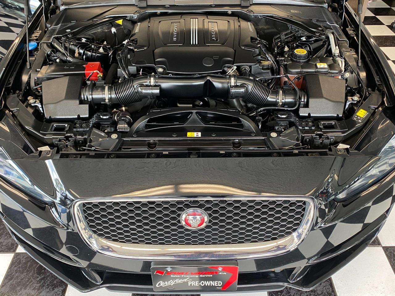 2017 Jaguar XE Prestige AWD 3.0L V6+Camera+Roof+GPS+ACCIDENT FREE - Photo #7