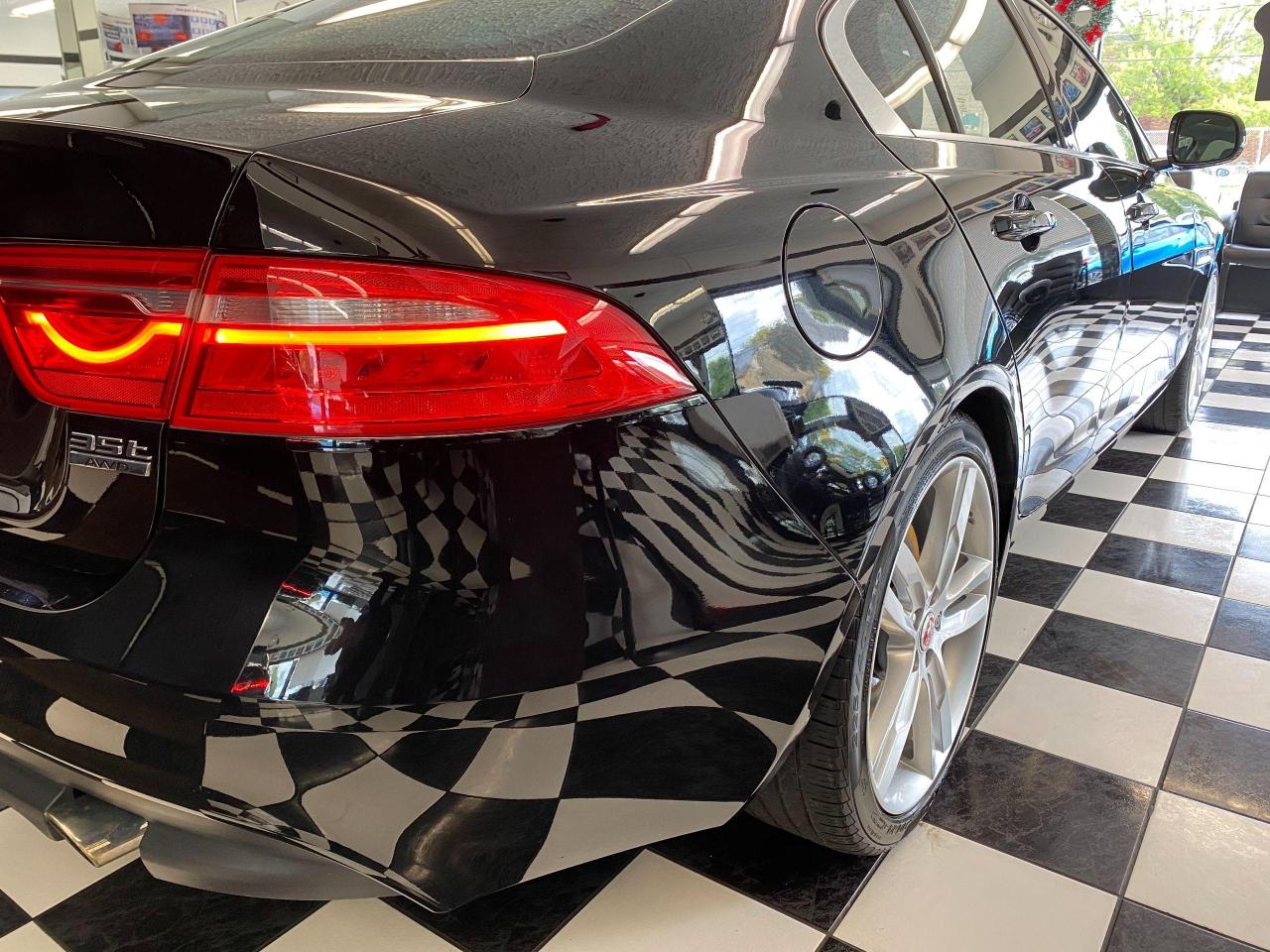 2017 Jaguar XE Prestige AWD 3.0L V6+Camera+Roof+GPS+ACCIDENT FREE - Photo #45