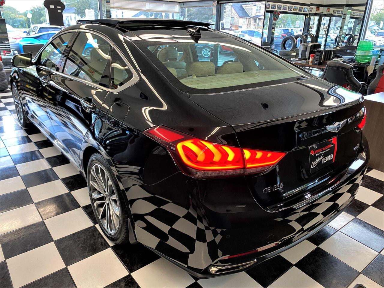 2016 Hyundai Genesis Luxury AWD+Cooled Seats+Apple Play+ACCIDENT FREE - Photo #2