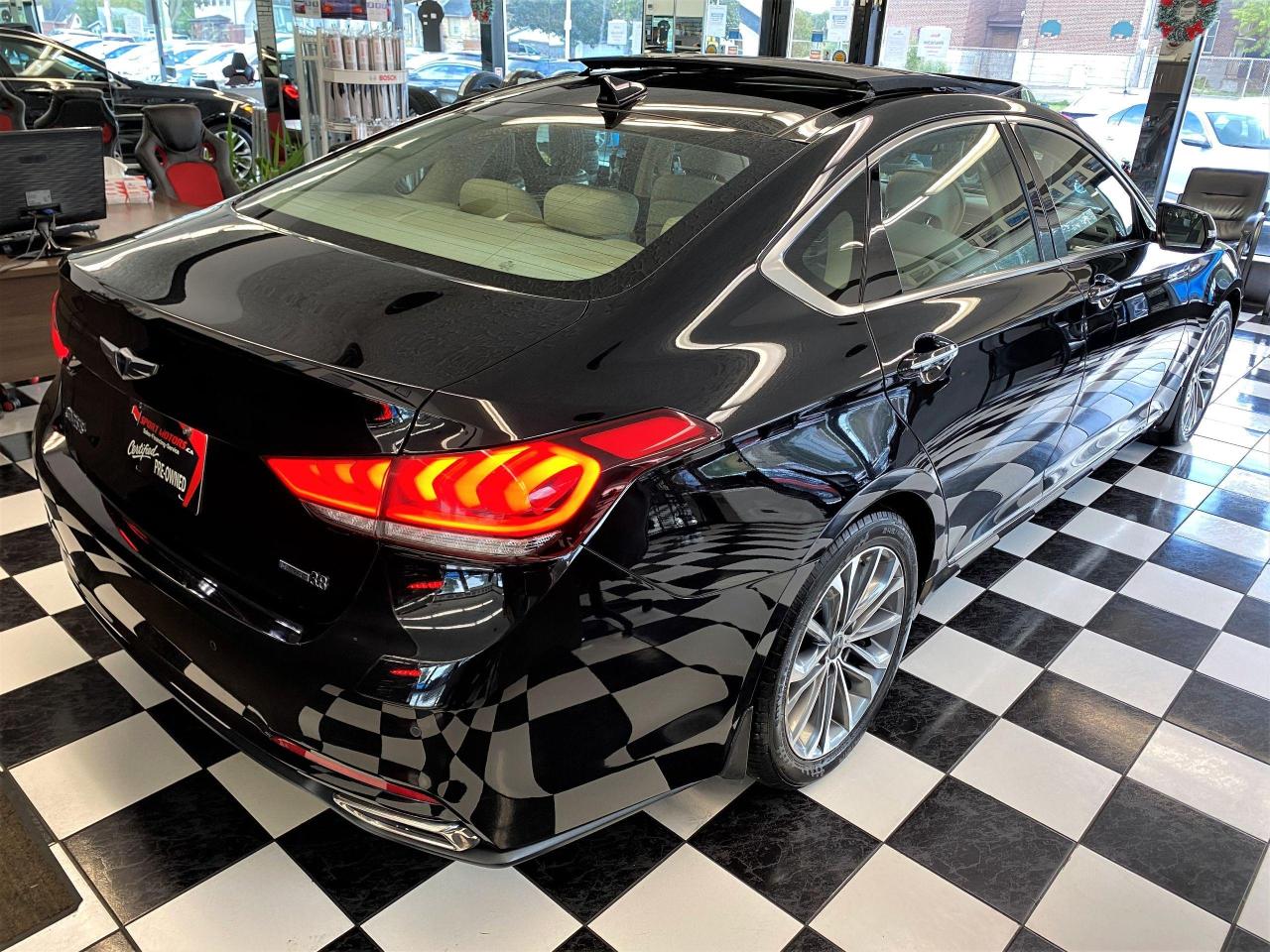 2016 Hyundai Genesis Luxury AWD+Cooled Seats+Apple Play+ACCIDENT FREE - Photo #4