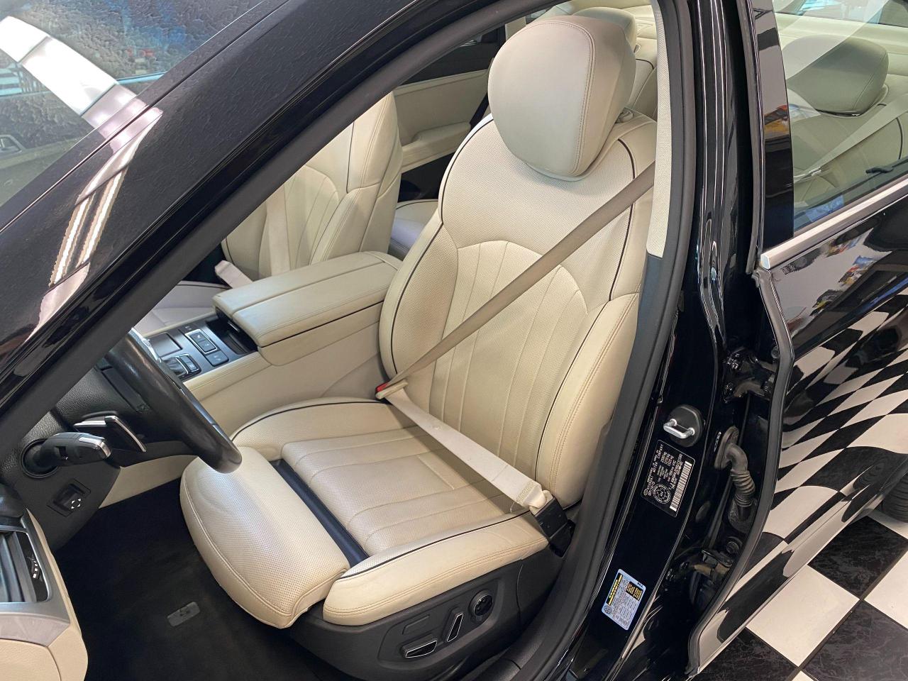 2016 Hyundai Genesis Luxury AWD+Cooled Seats+Apple Play+ACCIDENT FREE - Photo #20