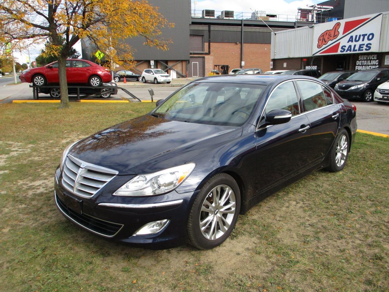 Used 2013 Hyundai Genesis w/Premium Pkg for Sale in Toronto, Ontario ...