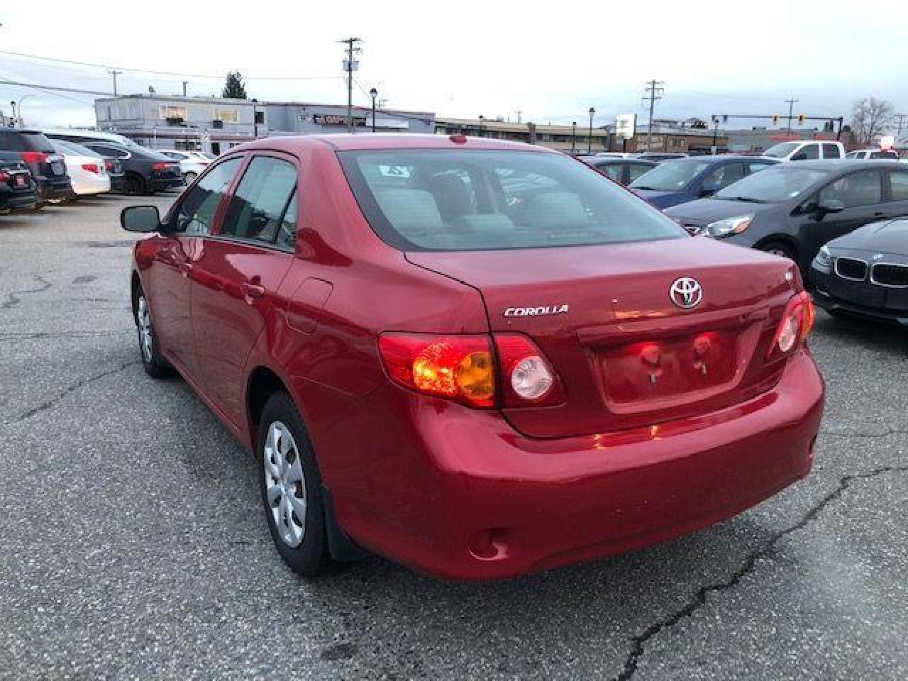 2009 Toyota Corolla CE - Photo #5