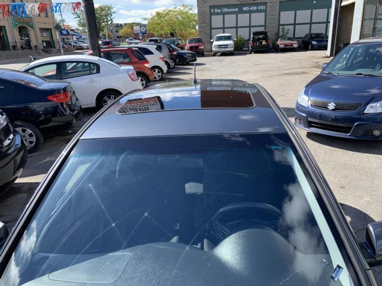 2009 Hyundai Accent SE Photo3