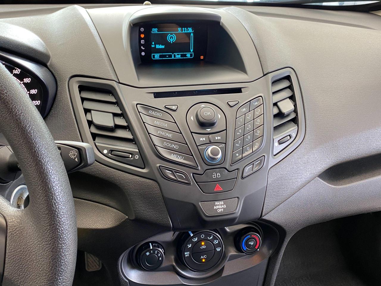 2015 Ford Fiesta S+AC+New Brakes+Bluetooth*$42 Weekly*ACCIDENT FREE - Photo #10