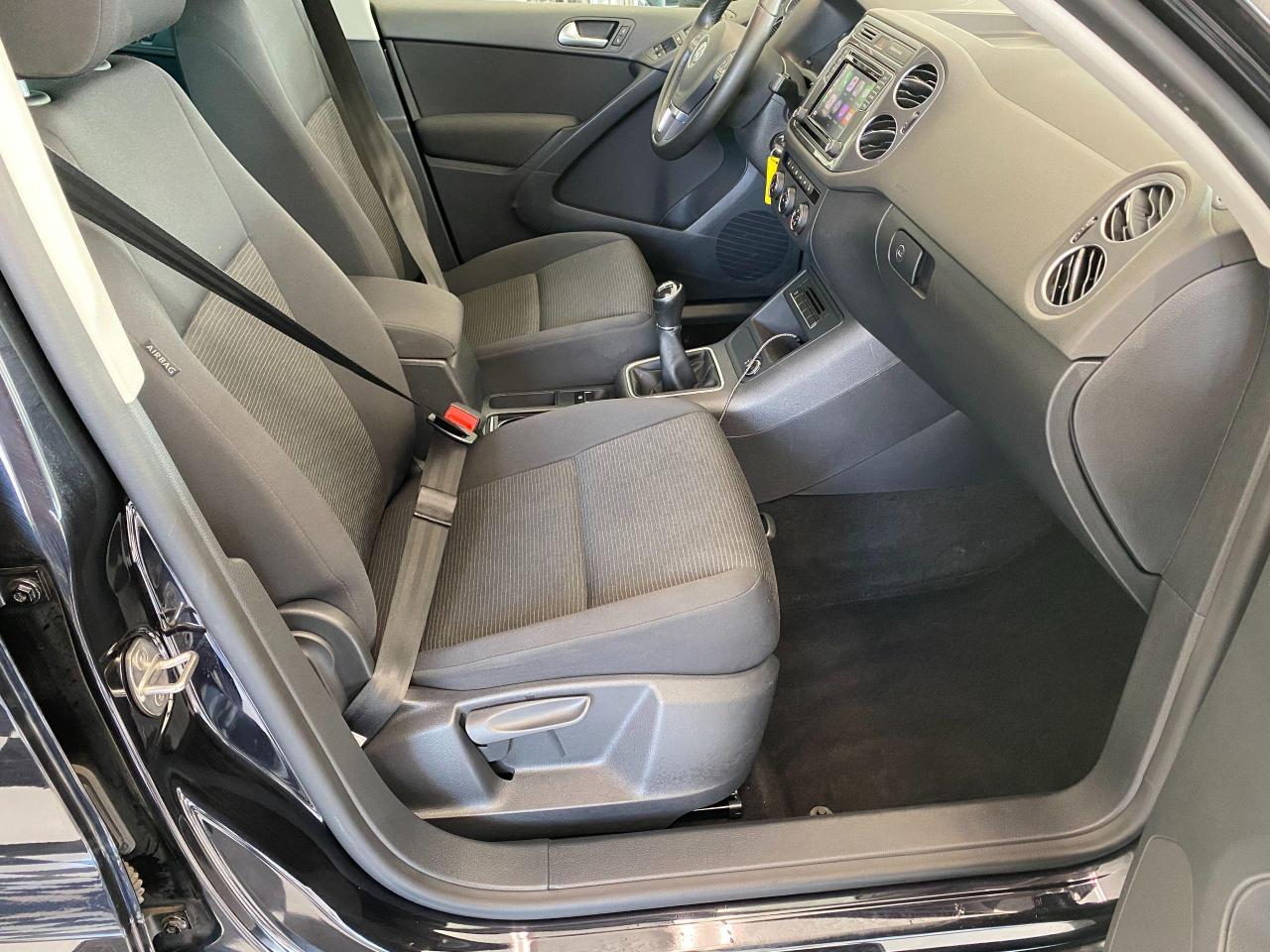 2016 Volkswagen Tiguan Trendline+ApplePlay+New Tires+Brakes+ACCIDENT FREE - Photo #21