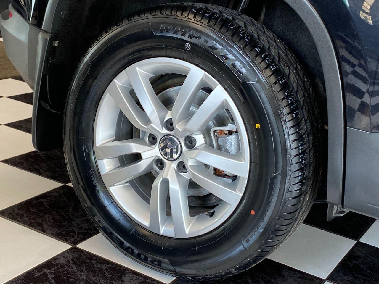 2016 Volkswagen Tiguan Trendline+ApplePlay+New Tires+Brakes+ACCIDENT FREE - Photo #61