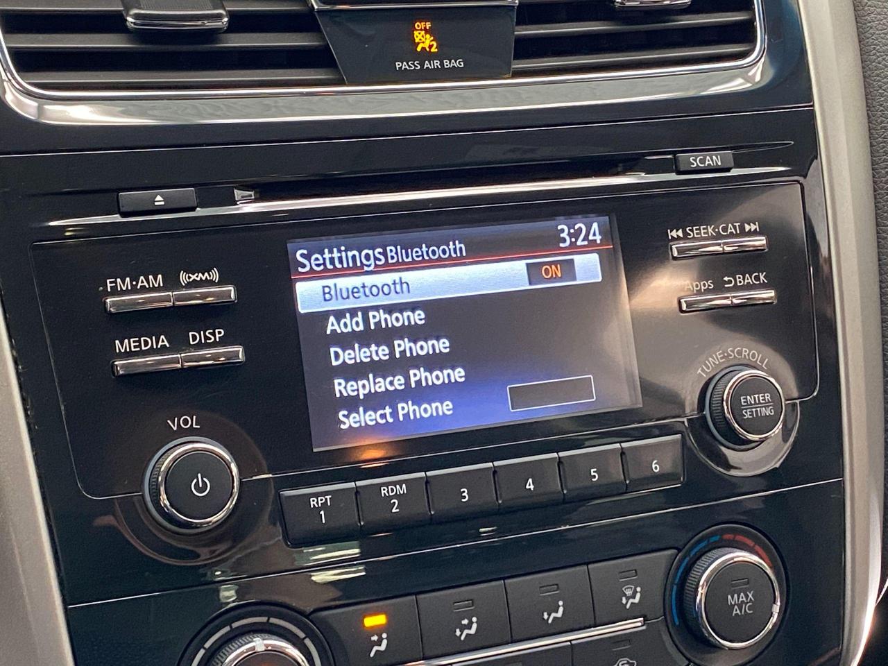 2015 Nissan Altima 2.5 S+2 Tone Heated Leather+Camera+ACCIDENT FREE - Photo #34