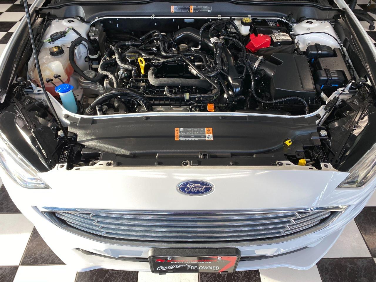 2018 Ford Fusion SE TECH+ApplePlay+BlindSpot+LaneKeep+ACCIDENT FREE - Photo #7