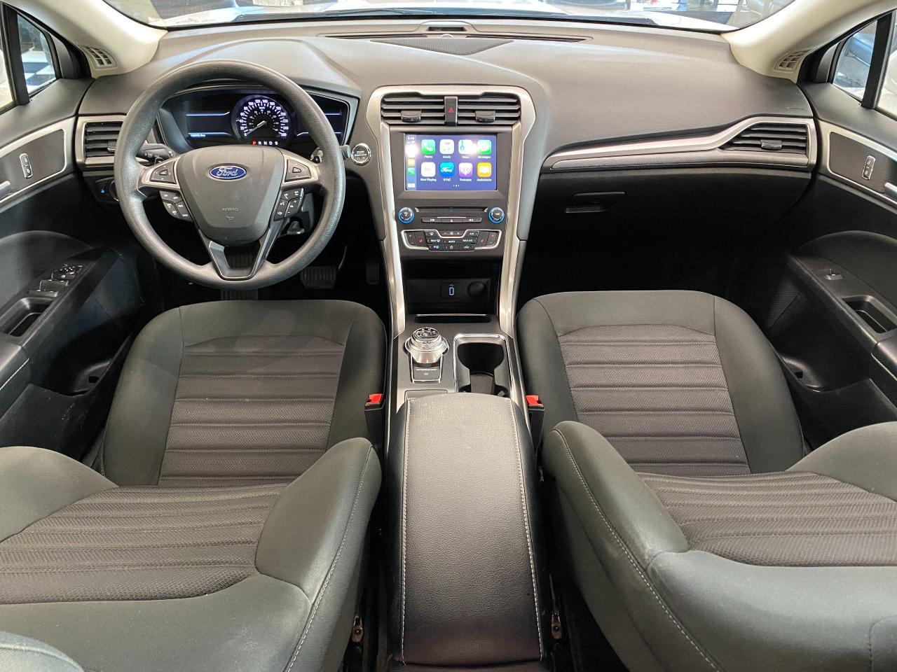 2018 Ford Fusion SE TECH+ApplePlay+BlindSpot+LaneKeep+ACCIDENT FREE - Photo #8