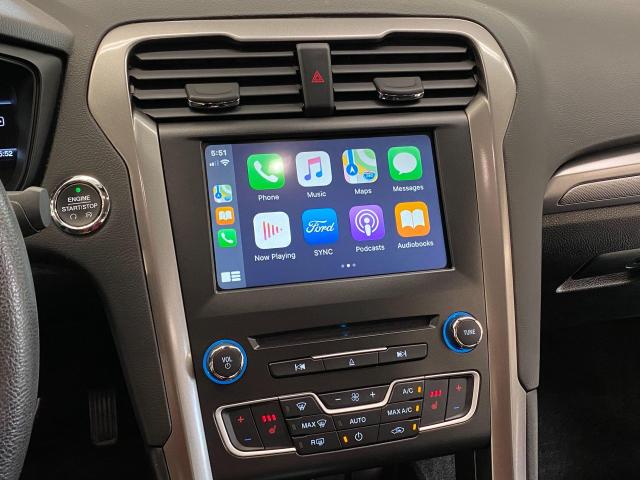 2018 Ford Fusion SE TECH+ApplePlay+BlindSpot+LaneKeep+ACCIDENT FREE Photo10